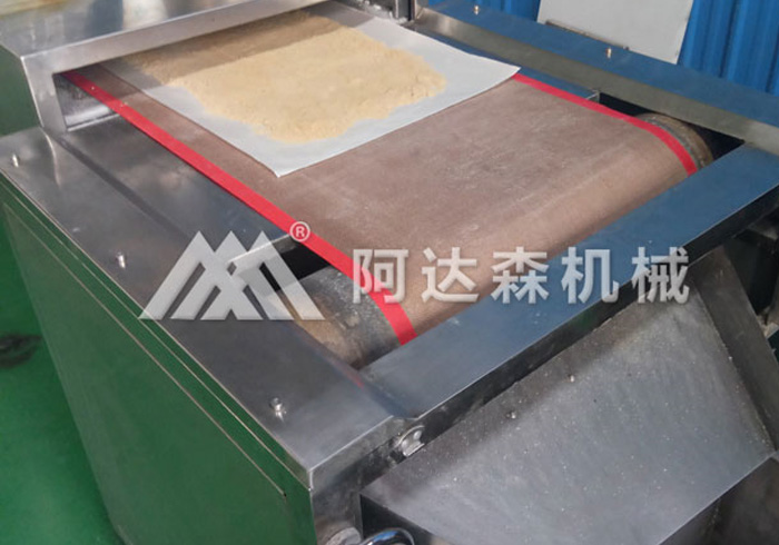 微波干燥機(jī)的特點(diǎn)優(yōu)勢(shì)：節(jié)能效率高、工藝先進(jìn)